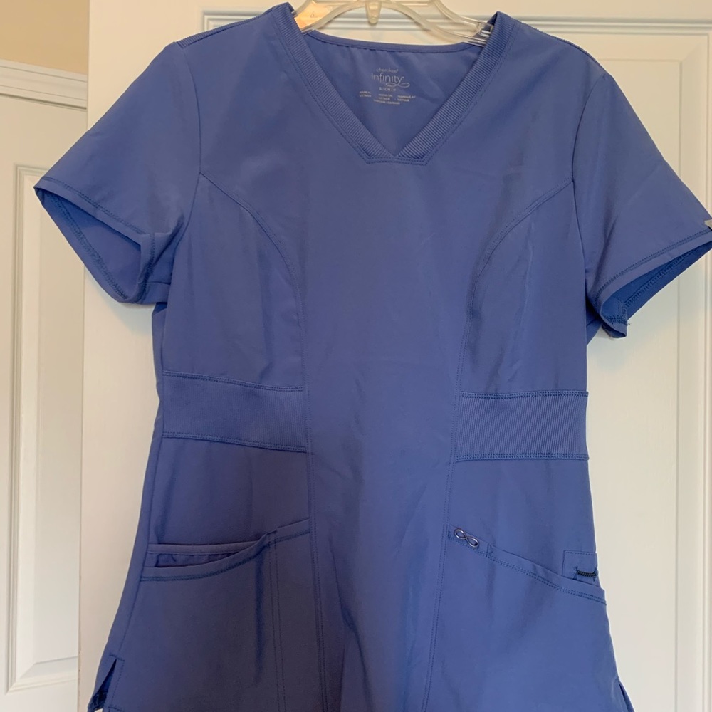 Cherokee infinity scrub top